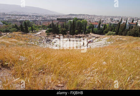 Theater des Dionysos am Fuße des südlichen Abhang Athener Akropolis in Athen, Griechenland Stockfoto