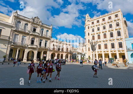 Horizontale Ansicht des alten Platzes in Havanna, Kuba. Stockfoto