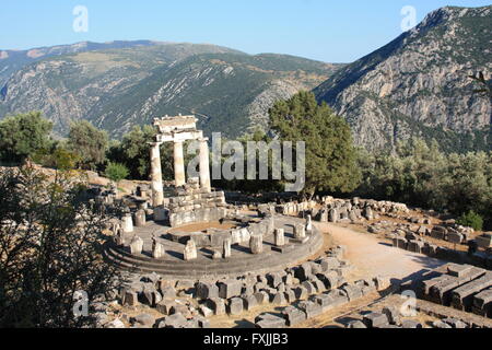 Die Delphischen Tholos, eine archäologische Stätte in Delphi, Griechenland Stockfoto