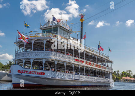 Das Ausflugsboot Jungle Queen bietet Exkursionen, Besichtigungen und Führungen rund um die Flüsse von Ft Lauderdale, Florida, USA Stockfoto
