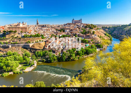 Alcazar Wehrkirchen Kathedrale mittelalterlichen Stadt Tejo Toledo Spanien.  Toledo Alcazar in den 1500er gebaut, Stockfoto