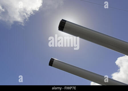 Honolulu, Hawaii, USA. 23. Februar 2013. Waffen aus Hauptbatterie Turm #1 das Schlachtschiff USS Missouri in Pearl Harbor, Hawaii am Samstag, den 23. Februar 2013.Credit: Ron Sachs/CNP © Ron Sachs/CNP/ZUMA Draht/Alamy Live-Nachrichten Stockfoto