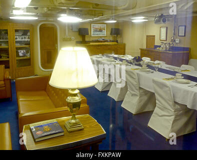 Honolulu, Hawaii, USA. 23. Februar 2013. Innenraum des Kapitäns Kabine auf dem Hauptdeck der das Schlachtschiff USS Missouri in Pearl Harbor, Hawaii am Samstag, den 23. Februar, 2013.Credit: Ron Sachs/CNP © Ron Sachs/CNP/ZUMA Draht/Alamy Live-Nachrichten Stockfoto