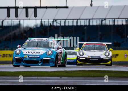 Silverstone Circuit Northamptonshire UK. 16. April 2016. Runde 3 des Porsche Carrera Cup GB 2016. #10 Tom Sharp (GBR) - IDL Racing © Aktion Plus Sport/Alamy Live-Nachrichten Stockfoto