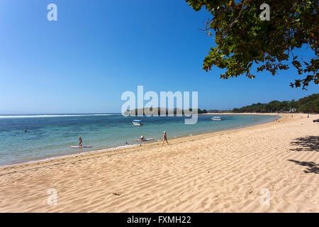 Relaxen am Strand, Nusa Dua, Bali, Indonesien Stockfoto