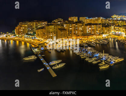 Fontvieille Monaco Hafen Monte Carlo bei Nacht Stockfoto