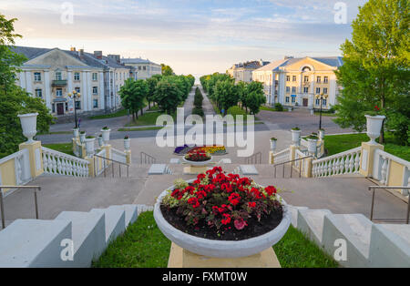 Treppen auf der Promenade in Sillamae Stockfoto