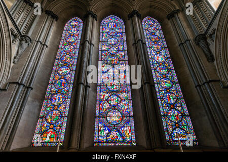Glasfenster in der Kathedrale von Ely, Cambridgeshire, England, UK Stockfoto