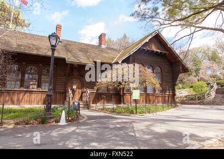 Die schwedische Cottage Marionettentheater, Central Park, Manhattan, New York City, Vereinigte Staaten von Amerika. Stockfoto