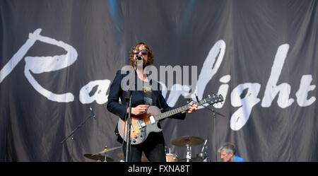 BENICASSIM, Spanien - 17 Juli: Razorlight (englische Indie-Rock-Band) führt bei FIB Festival. Stockfoto