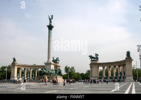 Heldenplatz (Hősök Tere) ist einer der wichtigsten Plätze von Budapest, Ungarn. Stockfoto