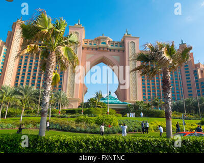 Dubai - Februar 3,2012: Atlantis, das Palm-Luxus-Hotel-Resort befindet sich auf der Insel in den Vereinigten Arabischen Emiraten. Stockfoto