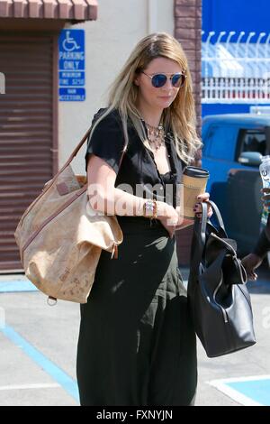 Mischa Barton gesehen das Tanzen mit den Sternen-Studio angekommen Featuring: Mischa Barton wo: Los Angeles, California, Vereinigte Staaten von Amerika bei: 17. März 2016 Stockfoto