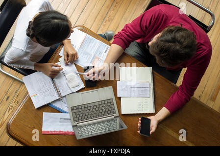 Paar Finanzen Familie zusammen Stockfoto