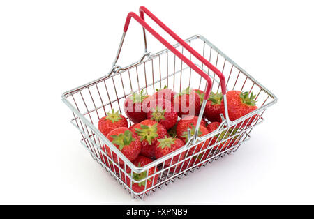 Ein Korb mit Erdbeeren Stockfoto