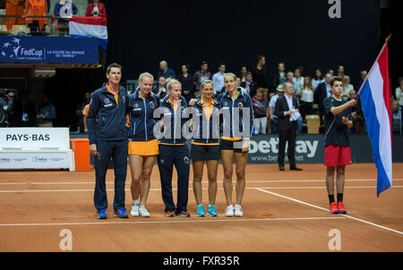 Arena Loire, TrŽlazŽ, Frankreich, 16. April 2016, Halbfinale FedCup, Frankreich-Niederlande, Team-Präsentation, niederländische Team Foto: Henk Koster/Tennisimages/Alamy Live News Stockfoto