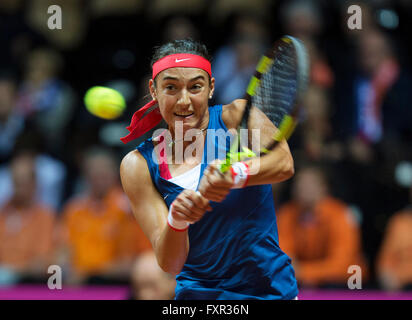 Arena Loire, TrŽlazŽ, Frankreich, 16. April 2016, Halbfinale FedCup, Frankreich-Niederlande, Garcia (FRA) Foto: Henk Koster/Tennisimages/Alamy Live-Nachrichten Stockfoto