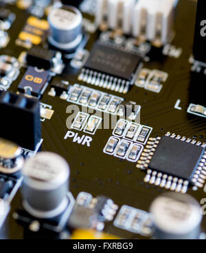 Elektronikplatine hautnah oder gedrucktes Leiterplatte (PCB) Stockfoto
