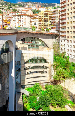 Stadtbild und Gare de Monaco Monte Carlo. Fürstentum Monaco, Cote d ' Azur Stockfoto