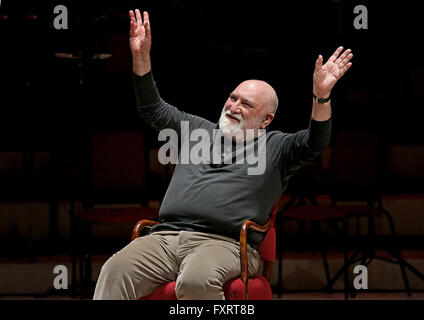 Alexei Sayle "Ein Abend mit Alexei Sayle" bei Liverpool Philharmonic Hall mit: Alexei Sayle wo: Liverpool, Vereinigtes Königreich bei: 17. März 2016 Stockfoto