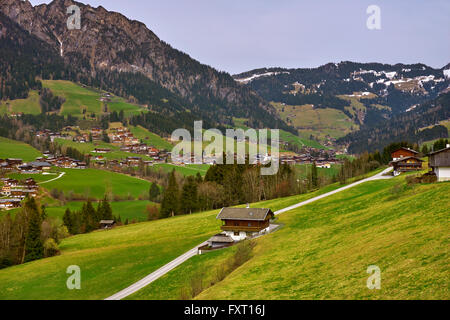 Alpbach im Alpbachtal, in der Nähe von Brixlegg, Tirol, Österreich Stockfoto