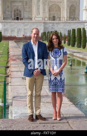 Prinz William und Catherine, Herzogin von Cambridge besuchen Sie das Taj Mahal in Indien Stockfoto