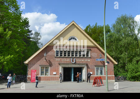 U-Bahnhof Oskar-Helene-Heim, Clayallee, Dahlem, Berlin, Deutschland Stockfoto