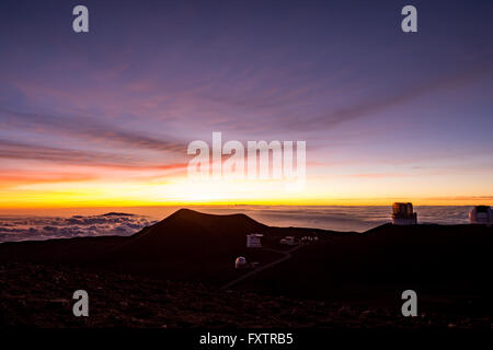 Teleskope auf Mauna Kea Berg, Big Island, Hawaii 2016 Stockfoto