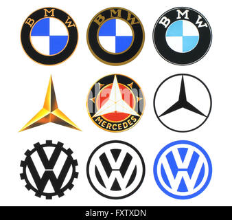 Kiew, Ukraine - 16. März 2016: Sammlung von Retro-Auto Logos auf weißem Papier gedruckt: Volkswagen, BMW und Mercedes Stockfoto