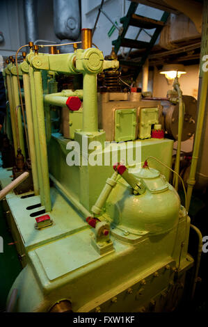 Dar Pomorza Motor Detail Schiff Innenraum, das Segelschiff in Gdynia, Polen, Europa, polnische legendären The White Fregatte Stockfoto