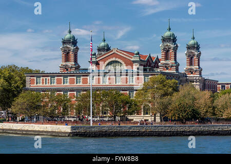 Ellis Island, das Symbol der amerikanischen Einwanderung und die Einwanderer, New York City. USA Stockfoto