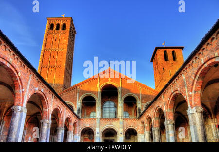 Veiw der Basilika di Sant'Ambrogio in Mailand Stockfoto