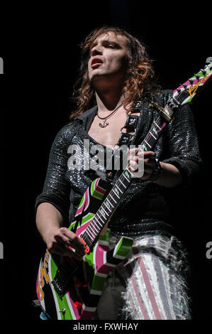 Die Dunkelheit, die live im Alexandra Palace. * Fenruary 2006 Stockfoto