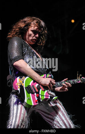 Die Dunkelheit, die live im Alexandra Palace. * Fenruary 2006 Stockfoto