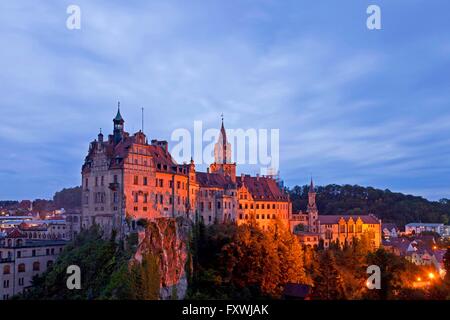 Schloss Sigmaringen, Fürstenschloss für den Fürsten von Hohenzollern-Sigmaringen in Sigmaringen, Baden-Württemberg, Deutschland Stockfoto