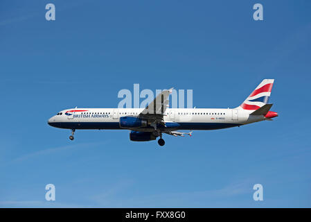British Airways Airbus A 321-231 Flugzeug Reg' G-MEDU.  SCO 10.335 Stockfoto
