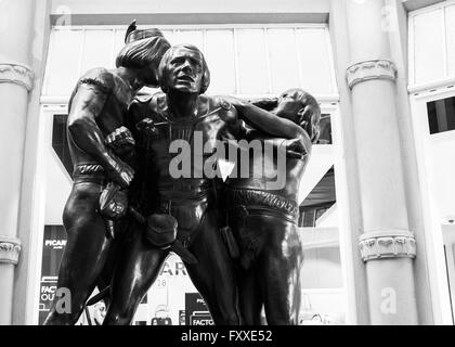 LEIPZIG, 5 APRIL: Skulptur von Faust und Mephisto - Szene im Roman von Goethe in Leipzig am 5. April 2016 Stockfoto