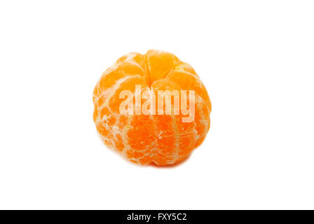 Ganze geschälte Mandarine Isolated Over White Background Stockfoto