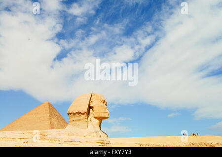 Sphinx & Khafre Pyramide - Ägypten Stockfoto