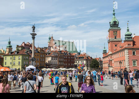 Königsschloss und König Sigismund III Vasa Spalte am Burgplatz, alte Stadt von Warschau, Polen Stockfoto