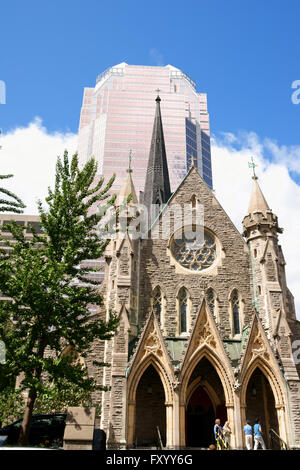 Montreal, Kanada - 18. August 2008: Christ Church Cathedral war früher die erste anglikanische Kathedrale von Montreal. Stockfoto