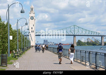 Montreal, Kanada - 26. Juli 2008: Montreal Uhrturm befindet sich am Eingang des alten Hafen von Montreal (Quai de l ' Horloge). Stockfoto