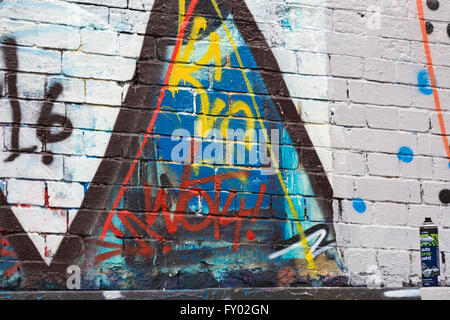 Wot4 Wandbild Graffiti an der Wand des Tunnels an Leake Street, Waterloo, London im April Stockfoto