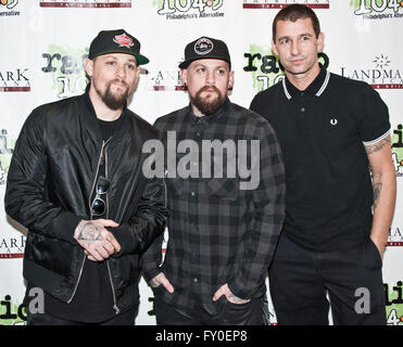 Bala Cynwyd, Pennsylvania, USA. 18. April 2016. US-amerikanische Alternative-Rock-Band Good Charlotte Besuch Radio 1045 Stockfoto