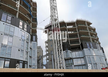 Gasbehälter Wohn-Wohnung Turm im Bau Pancras Lock Canalside in Kings Cross London UK KATHY DEWITT Stockfoto