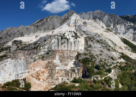 Marmor-Steinbrüche auf der Apuanischen Alpen, Carrara, Toskana, Italien Stockfoto