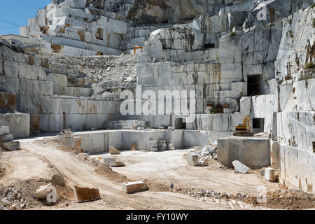 Marmor-Steinbruch in den Apuanischen Alpen, Carrara, Toskana, Italien Stockfoto