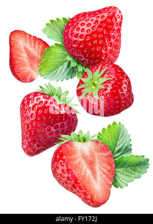 Erdbeeren auf weißem Hintergrund. Datei enthält Beschneidungspfade. Stockfoto