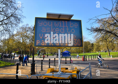 Hyde Park, London, UK. 20. April 2016. 420 Tag: ein Fest der Cannabiskultur findet im Hyde Park © Matthew Chattle Stockfoto