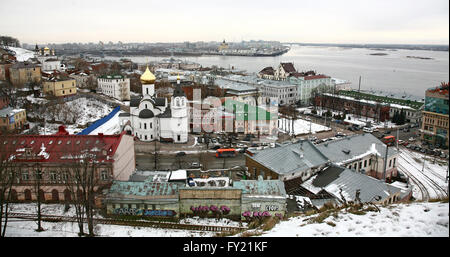 Nischni Nowgorod, Russland - 24. November 2015: Blick auf Center Nischni Nowgorod vom Kreml. Stockfoto